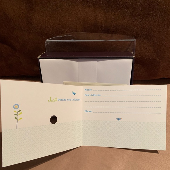 New! Hallmark Just MOVED Notecards. 20 in Box
3 for $15 with 💕 - Picture 6 of 6